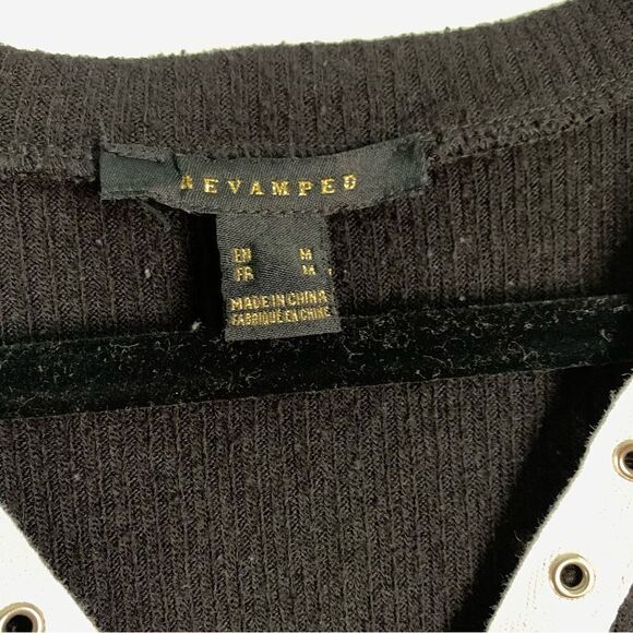 Revamped Black Knit Lace Up Crop Top Size Small - Picture 4 of 6